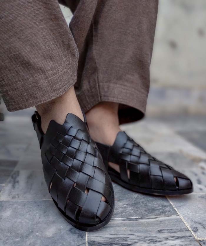 Woven Black Chappal _sku 767