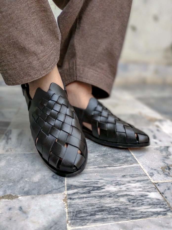 Woven Black Chappal _sku 767