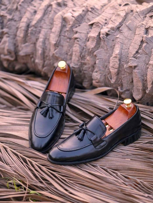 Men's Black Genuine Leather  Tussel Loafers with Rubber Sole – SP 446